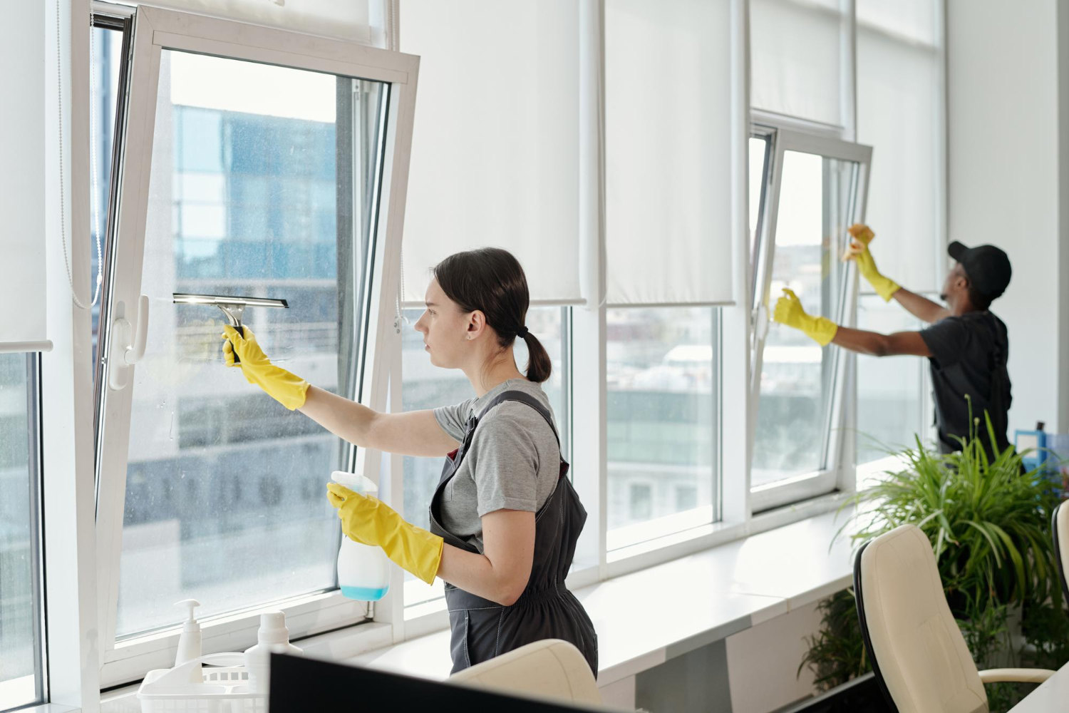 Wie oft sollten Fenster in Hamburg gereinigt werden?